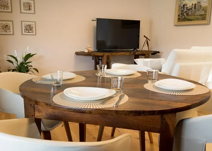 La Rose Du Prevot Apartment *